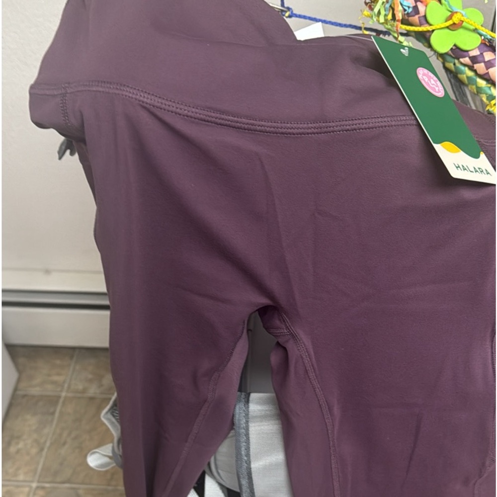 HALARA leggings never work small